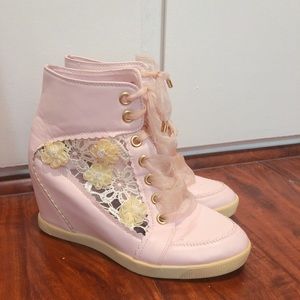 Liz Lisa pink floral lace shoes